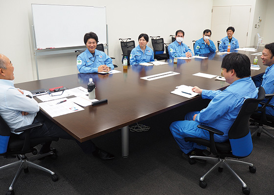 会議中の様子